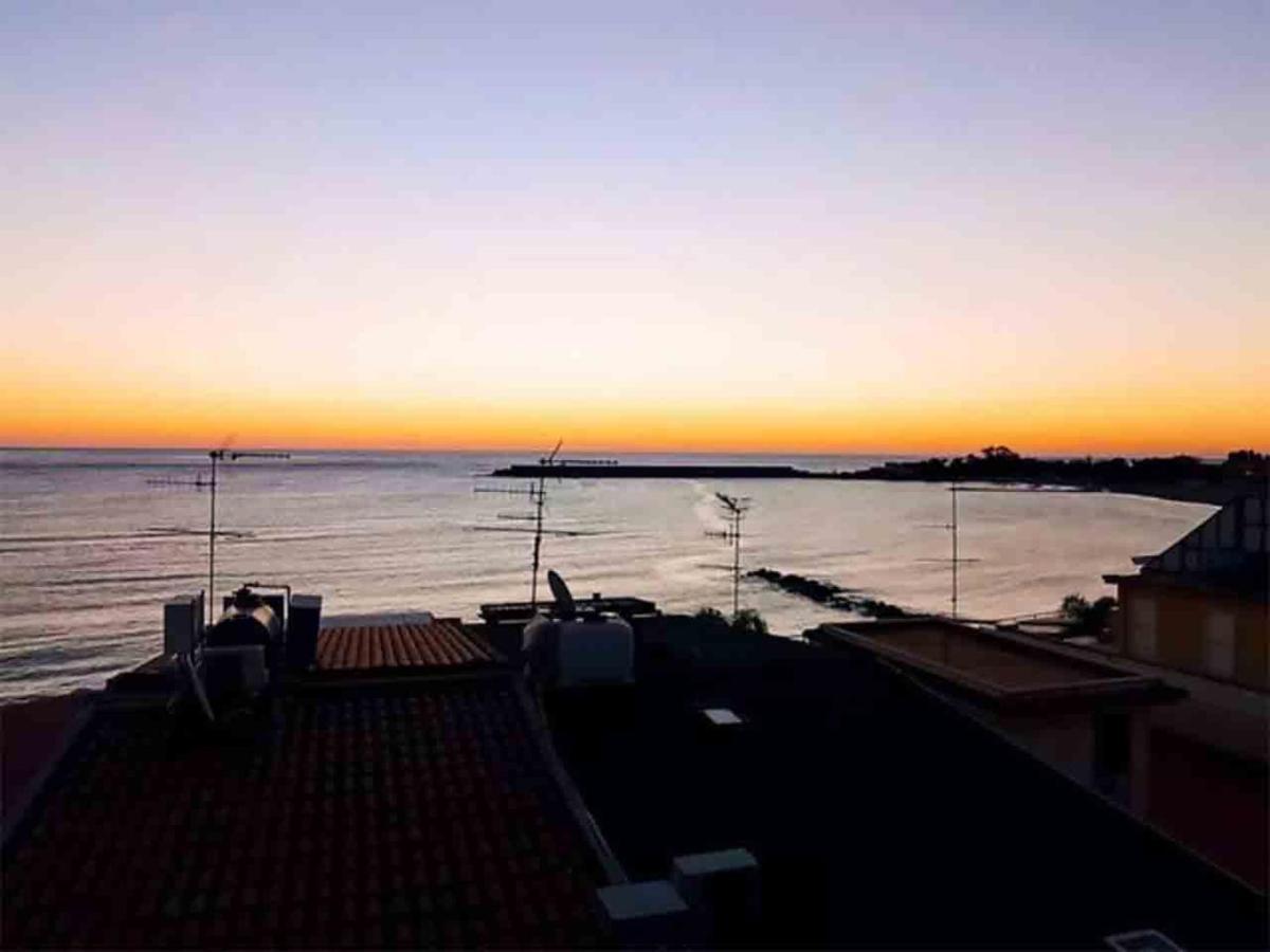 גיארדיני נאקסוס Naxos 101 Apartment A Due Passi Dal Mare מראה חיצוני תמונה